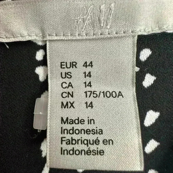 Black and white dress size 14 (A5) - Picture 8 of 13